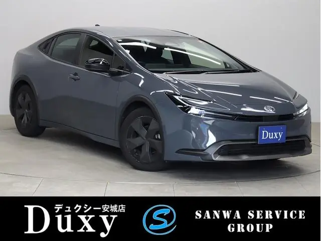 Toyota Prius 2023 из Японии
