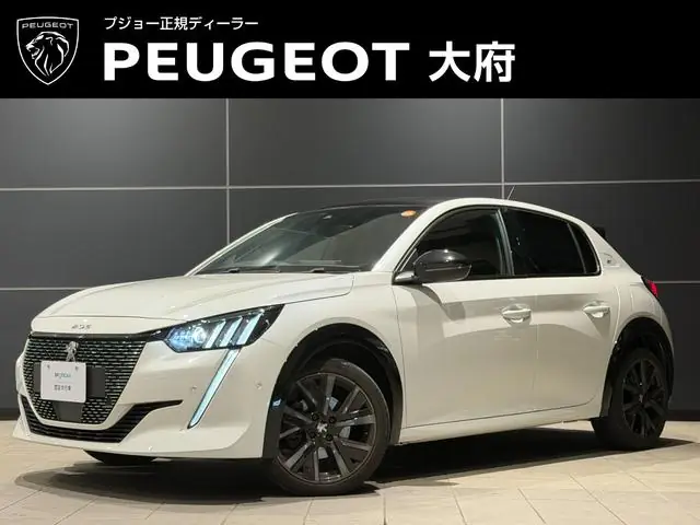 Peugeot 208 2021 из Японии