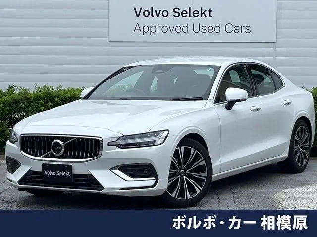 Volvo S60 2024 из Японии
