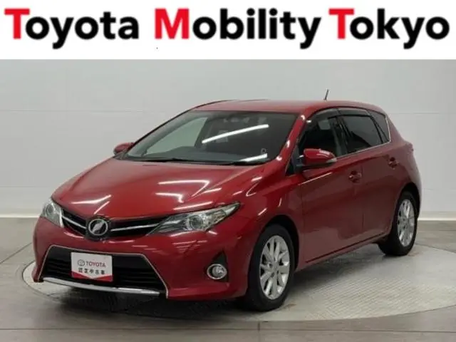 Toyota Auris 2013 из Японии
