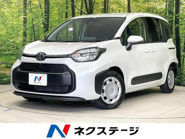 Toyota Sienta 2024 из Японии