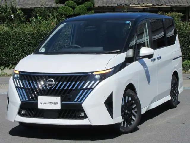 Nissan Serena 2026 из Японии