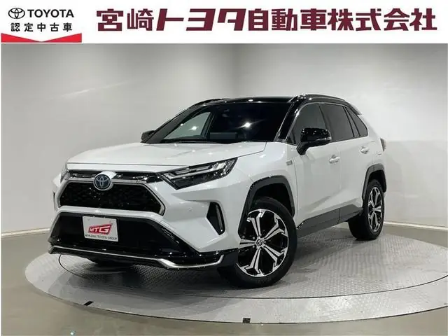 Toyota RAV4 PHV 2023 из Японии