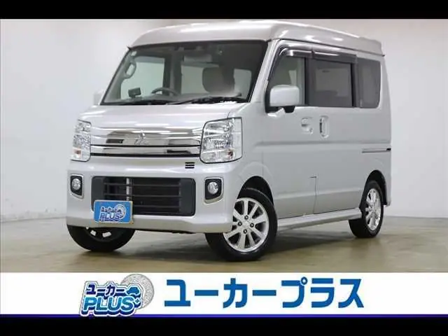 Mitsubishi Town BOX 2022 из Японии