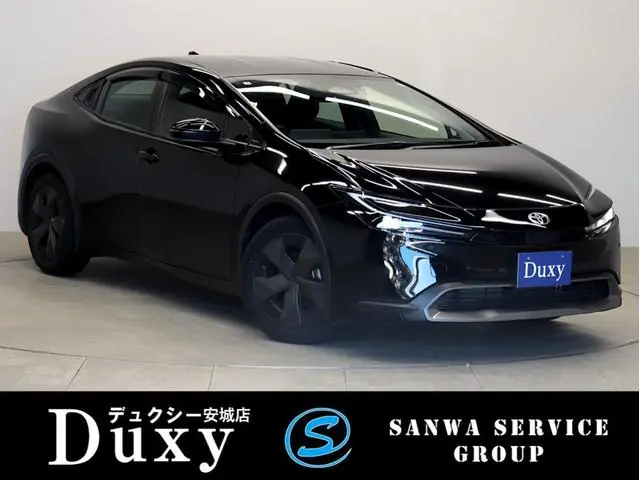 Toyota Prius 2023 из Японии