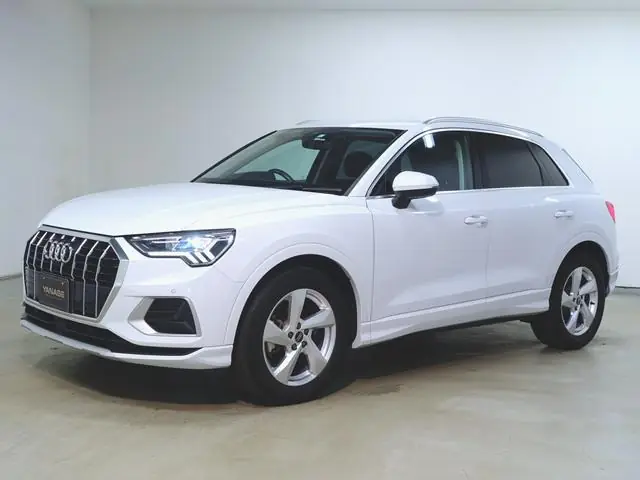 Audi Q3 2023 из Японии