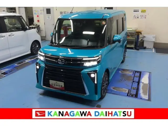 Daihatsu Tanto 2024 из Японии