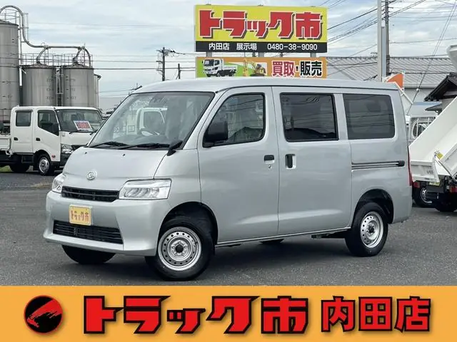 Daihatsu Gran MAX Cargo 2025 из Японии