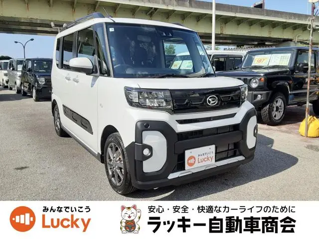 Daihatsu Tanto 2023 из Японии