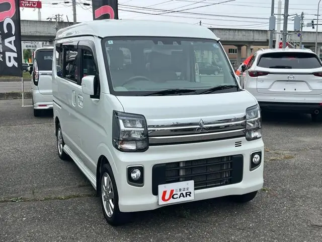 Mitsubishi Town BOX 2024 из Японии