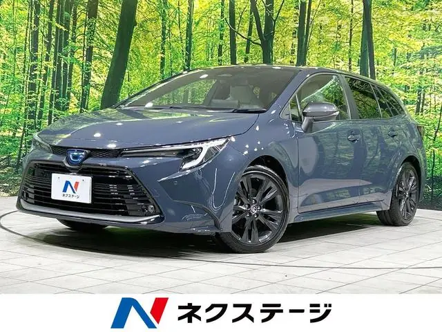 Toyota Corolla Touring 2023 из Японии
