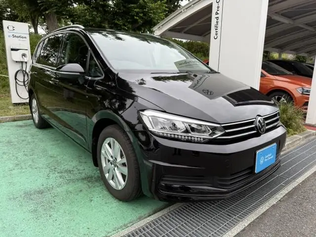 Volkswagen Golf Touran 2023 из Японии