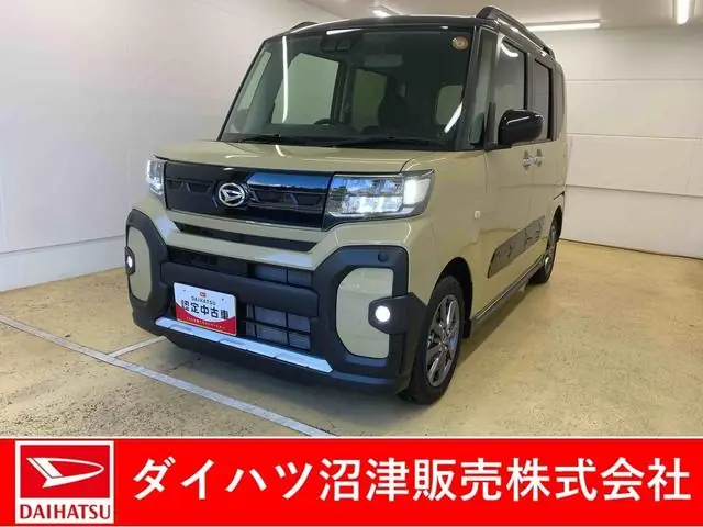 Daihatsu Tanto 2024 из Японии