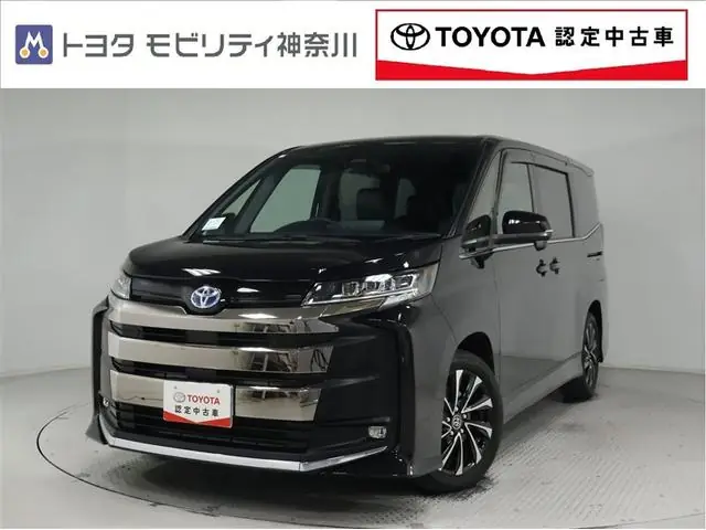 Toyota Noah 2024 из Японии
