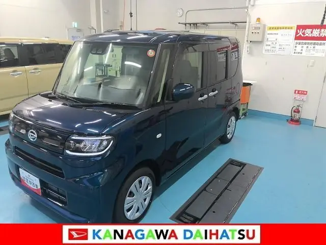 Daihatsu Tanto 2024 из Японии