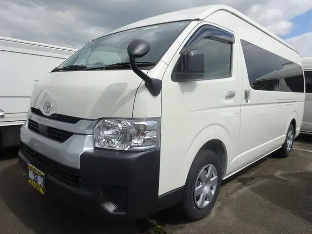 Toyota Hiace Commuter 2025 из Японии