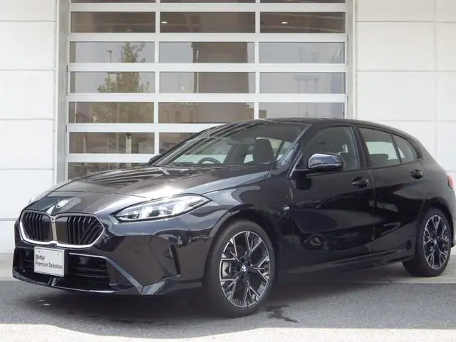 BMW 1 Series Hatchback 2024 из Японии