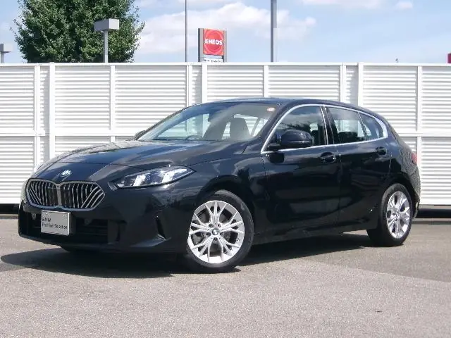 BMW 1 Series Hatchback 2024 из Японии