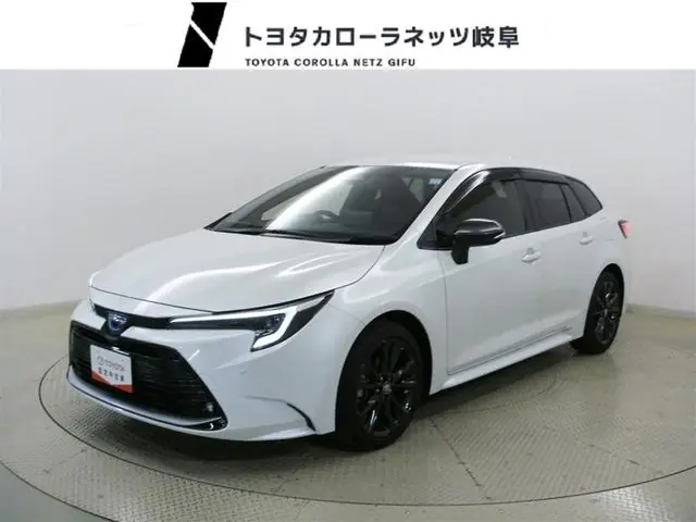 Toyota Corolla Touring 2024 из Японии