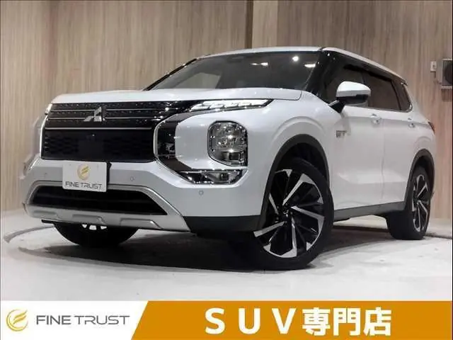 Mitsubishi Outlander Phev 2022 из Японии