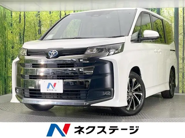 Toyota Noah 2023 из Японии