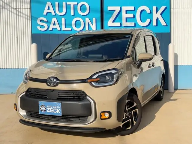 Toyota Sienta 2024 из Японии
