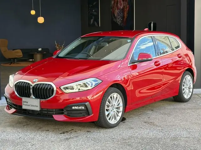 BMW 1 Series Hatchback 2024 из Японии