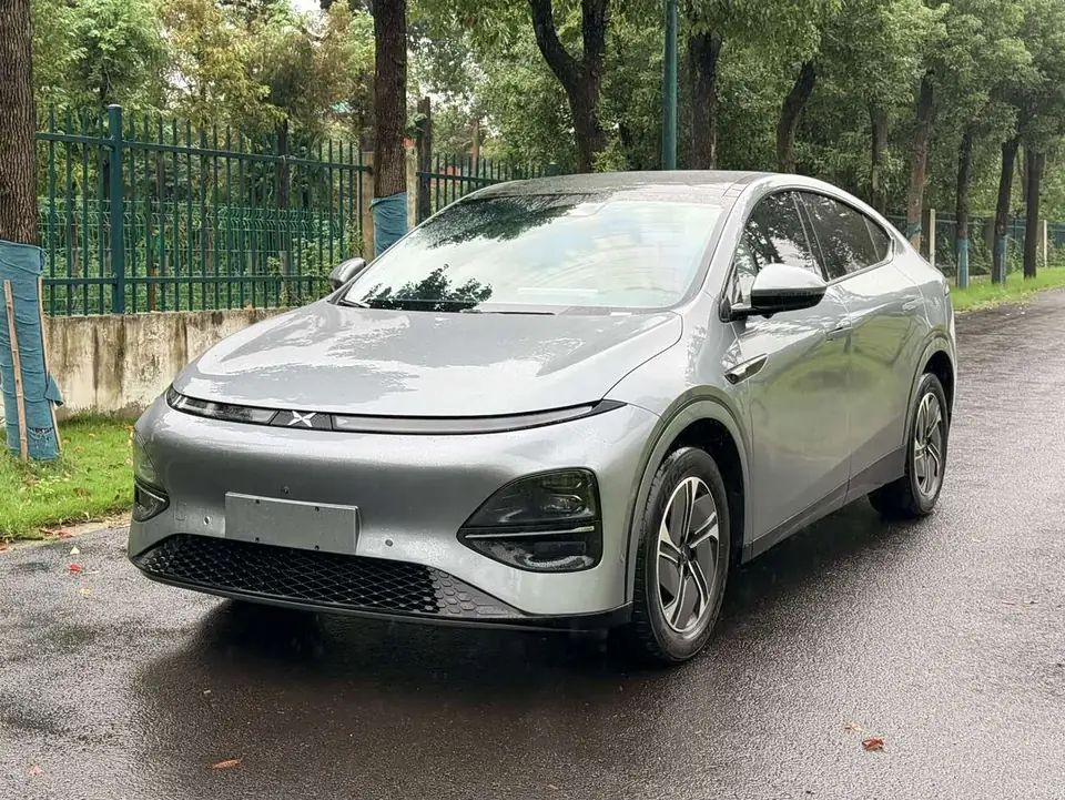 Xpeng G6 2023 из Китая