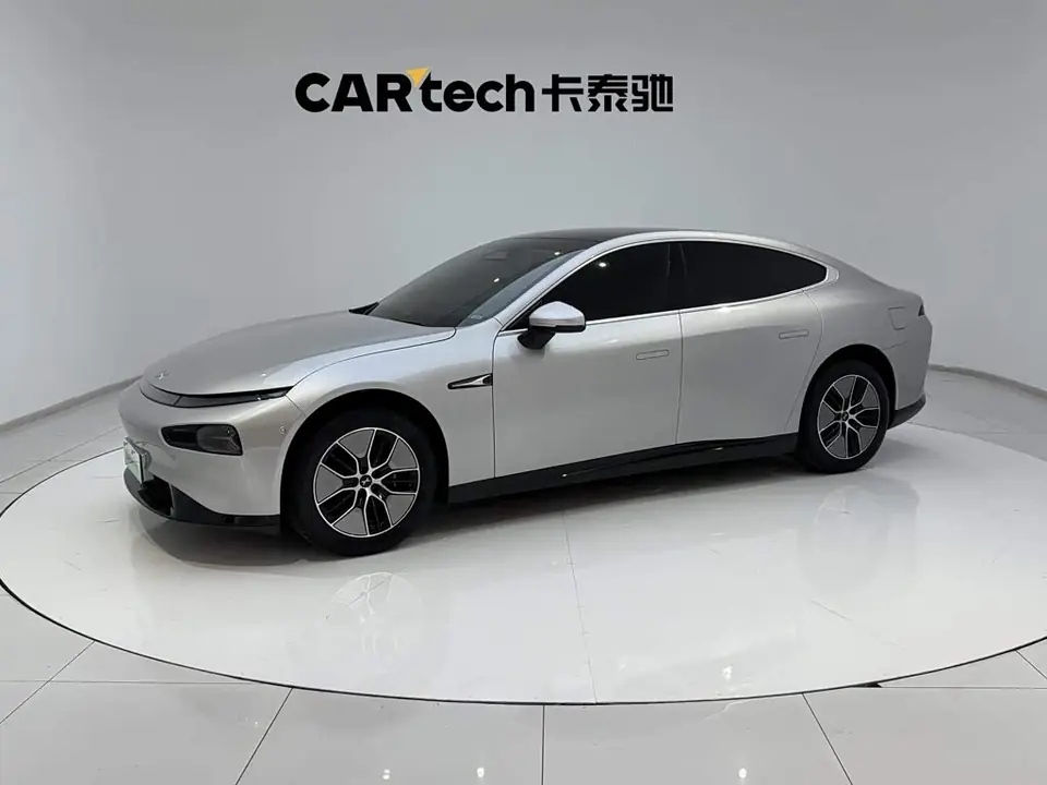 Xpeng P7 2024 из Китая