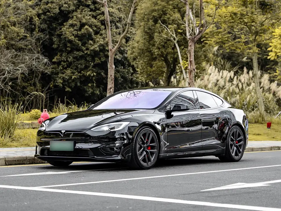Tesla Model S 2023 из Китая