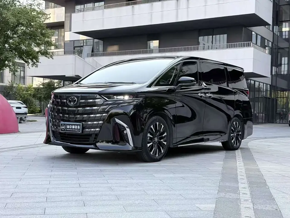 Toyota Alphard 2024 из Китая