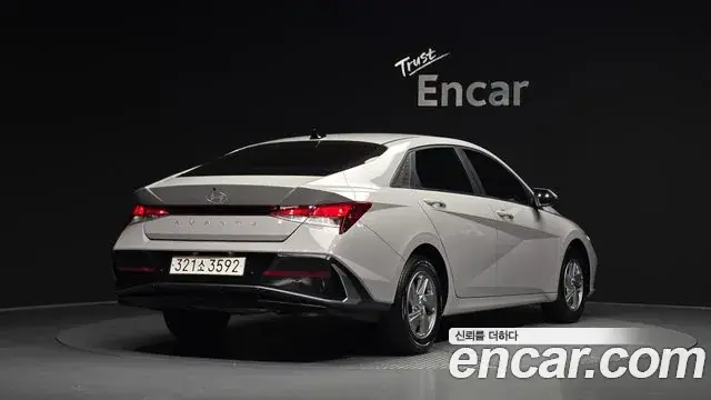 Hyundai AVANTE 2023 из Кореи