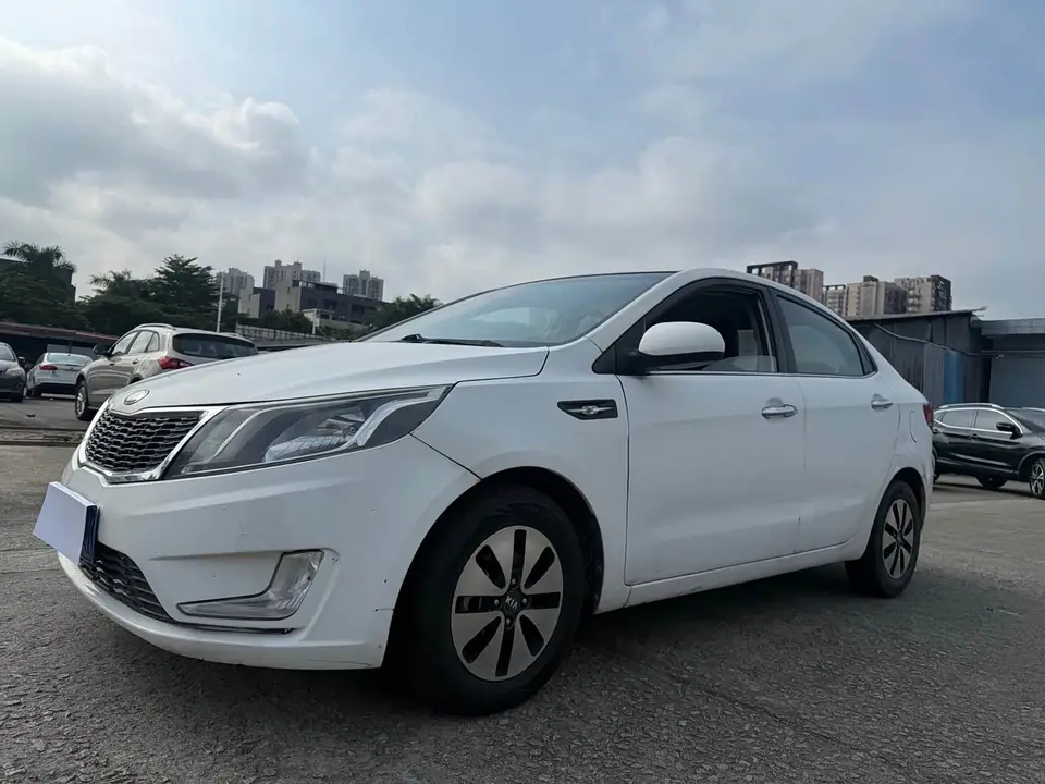 Kia K2 2013 из Китая