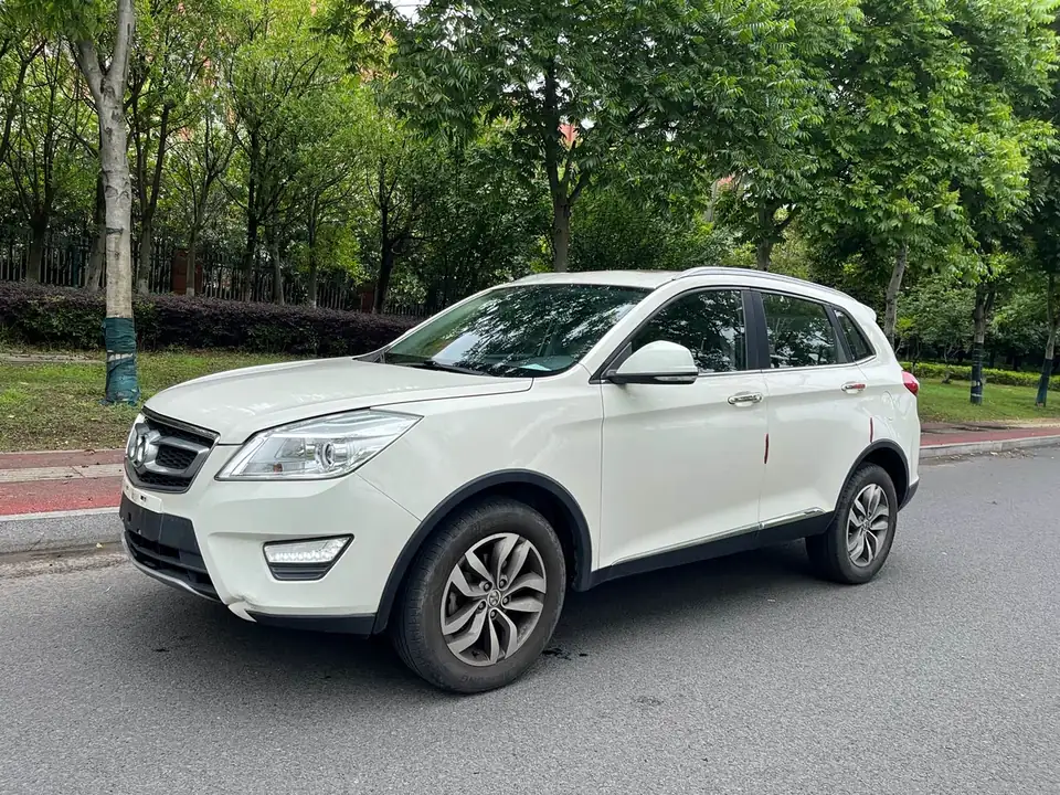 BAIC X65 2016 из Китая