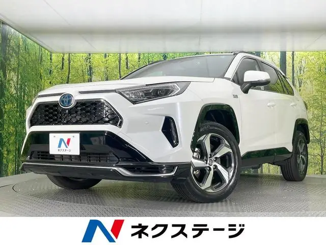 Toyota RAV4 2021 из Японии