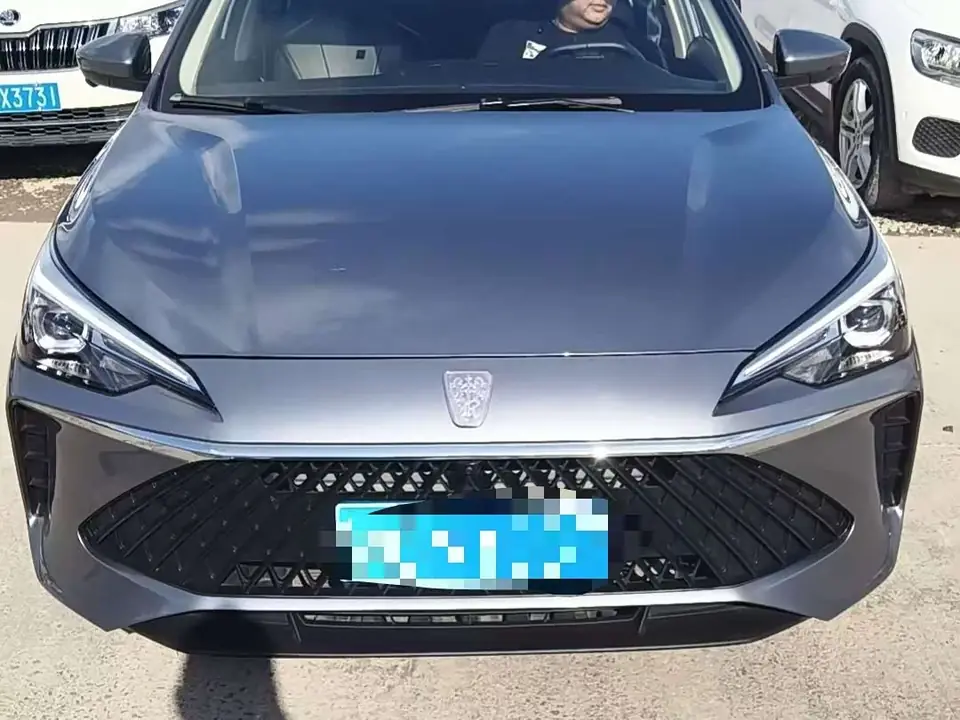 Roewe i5 2023 из Китая