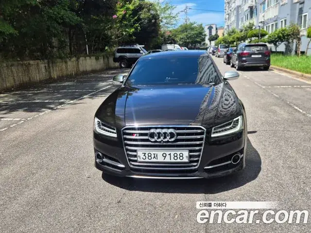 Audi S8 2015 из Кореи