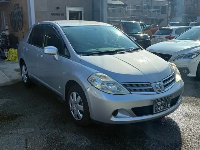 Nissan Tiida Latio 2010 из Японии