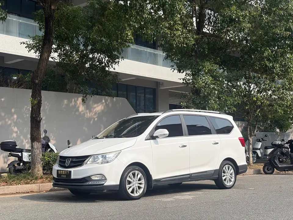 Baojun 730 2017 из Китая