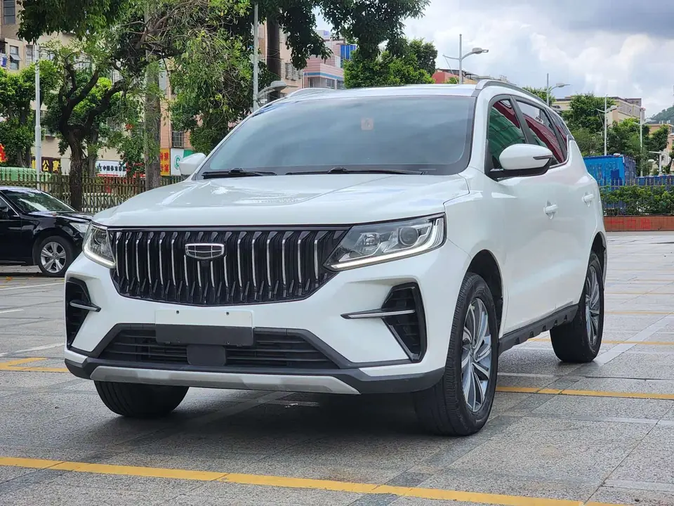 Geely X6 2024 из Китая