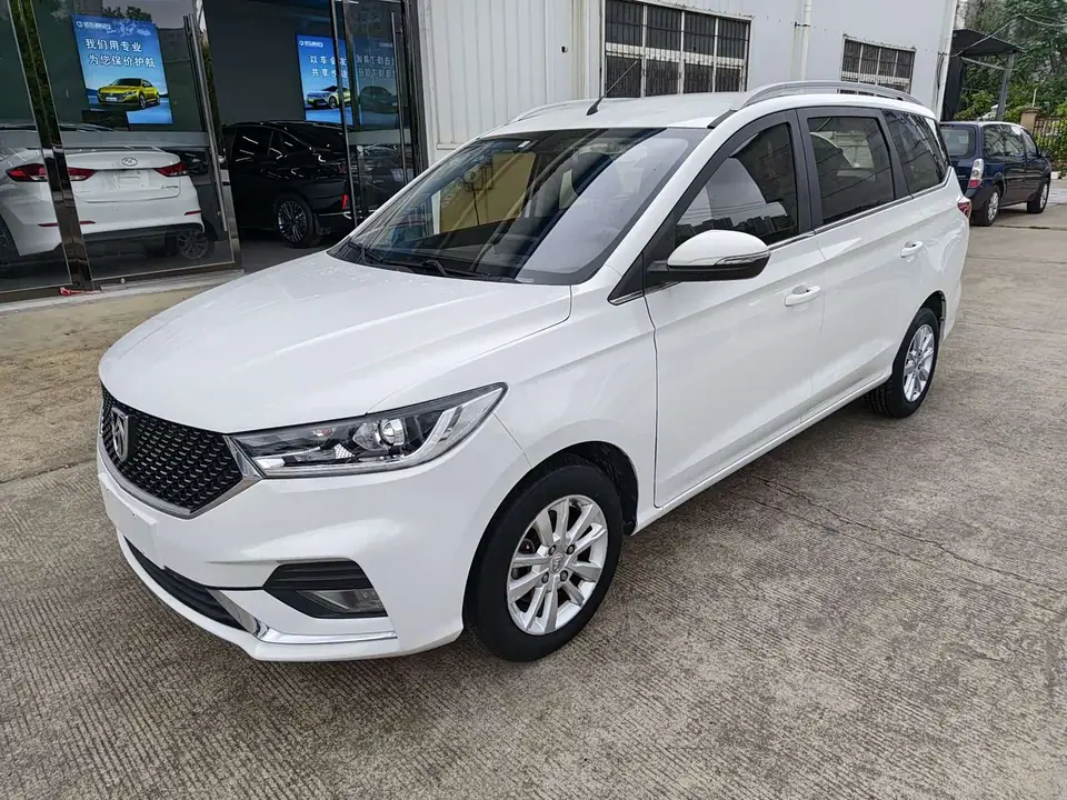 Baojun 360 2020 из Китая