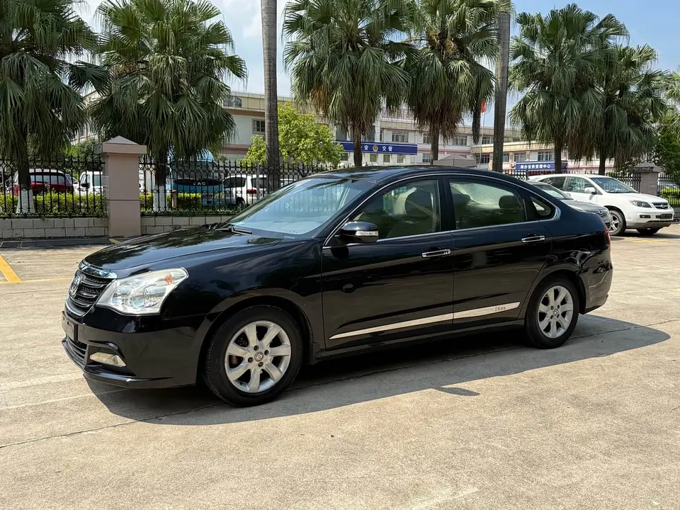 Dongfeng Fengshen A60 2014 из Китая