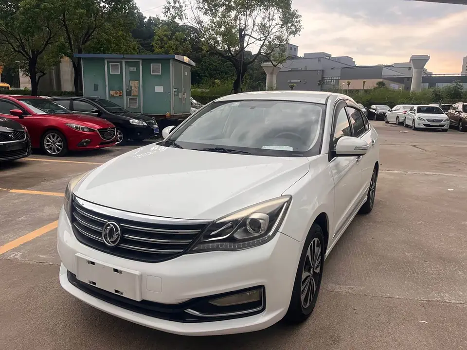 Dongfeng Fengshen A60 2017 из Китая