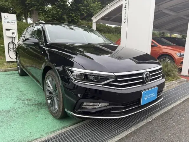 Volkswagen Passat Variant 2021 из Японии