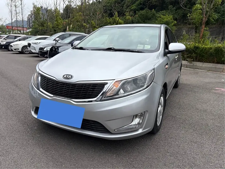 Kia K2 2011 из Китая