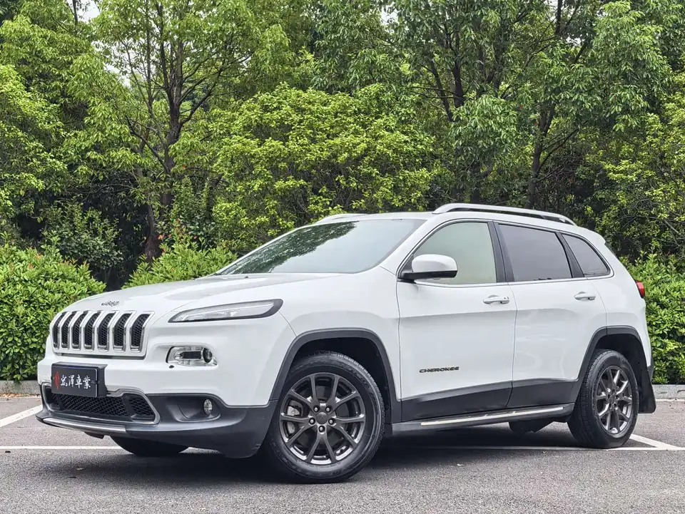 Jeep Cherokee 2021 из Китая