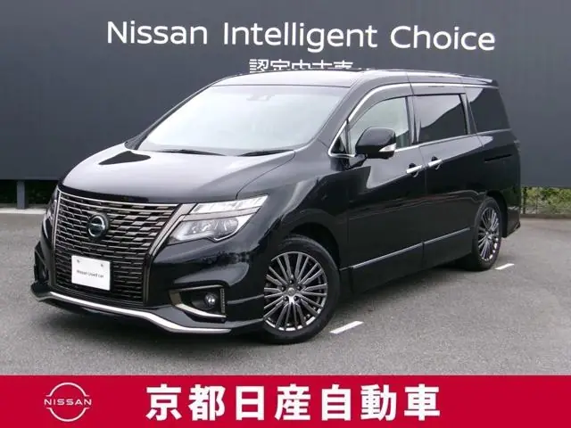 Nissan Elgrand 2021 из Японии