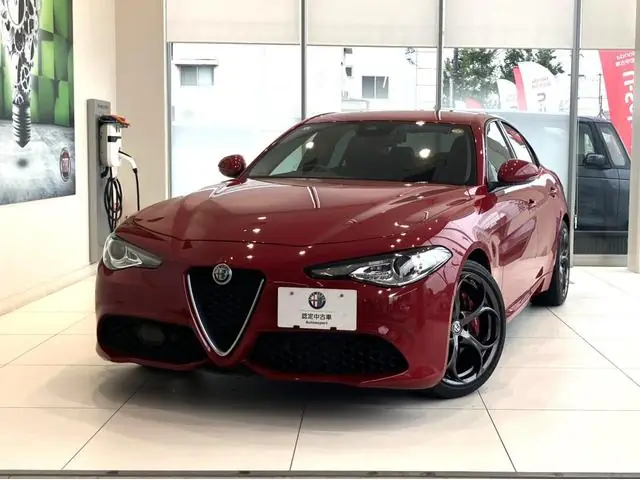 Alfa Romeo Giulia Sedan 2021 из Японии