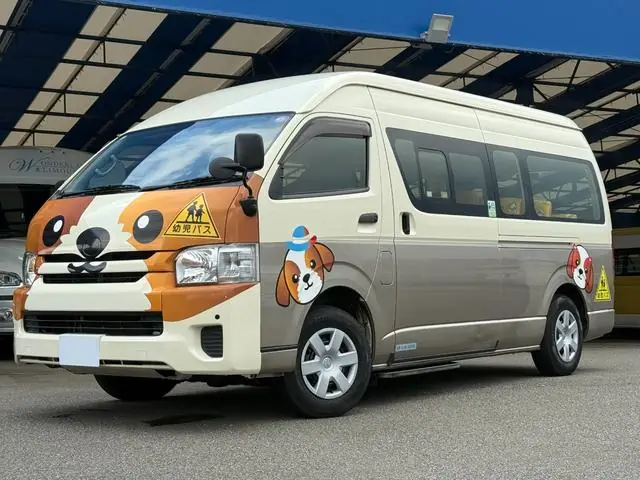 Toyota Hiace Commuter 2015 из Японии