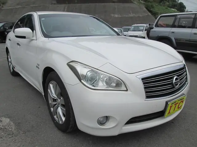 Nissan Fuga 2011 из Японии